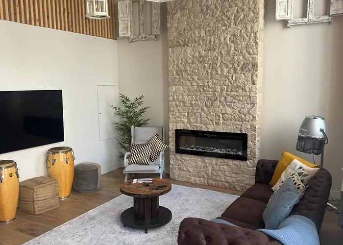 Cornelia 03 * Santander